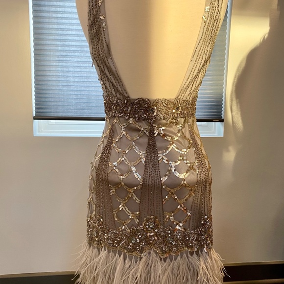 Sue Wong Great Gatsby Silver short cocktail dress w/ sequins & feathers - Picture 5 of 8